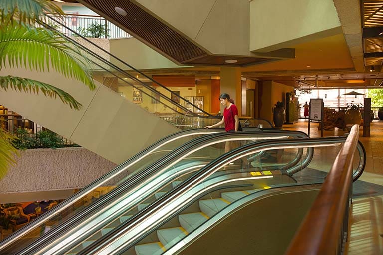 shopping mall