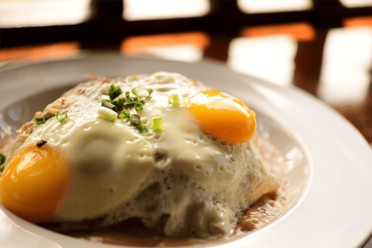 Midday Cravings: Best Waikiki Restaurant Lunch Spots