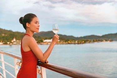 Top 8 Sunset Dinner Cruises in Waikiki for Unforgettable Views and Local Cuisine